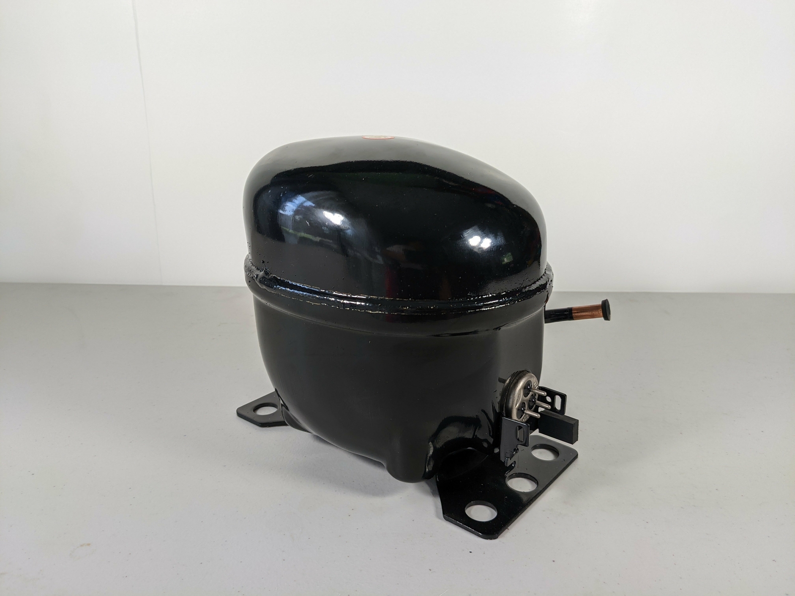 Sikelan QD110Y11G Refrigeration Compressor 1/4HP 751BTU 110-120V R600a LBP