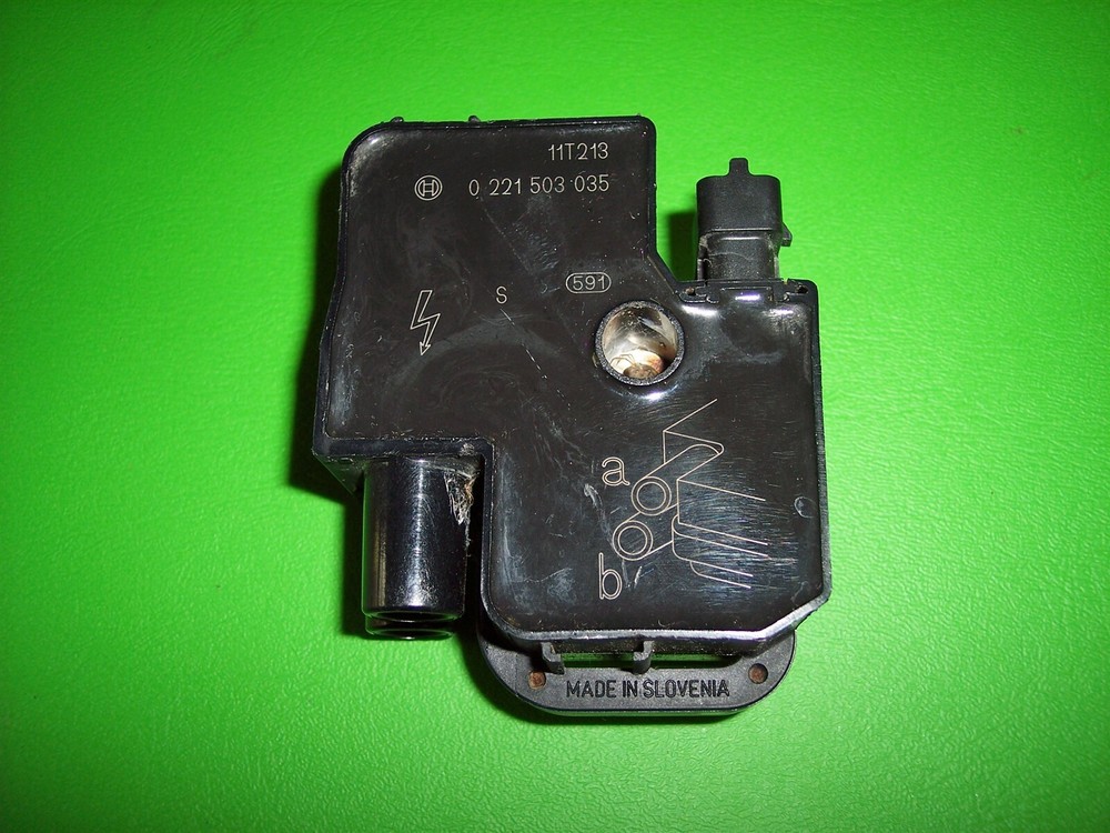 CanAm Commander XT Genuine BOSCH IGNITION COIL 0221503035