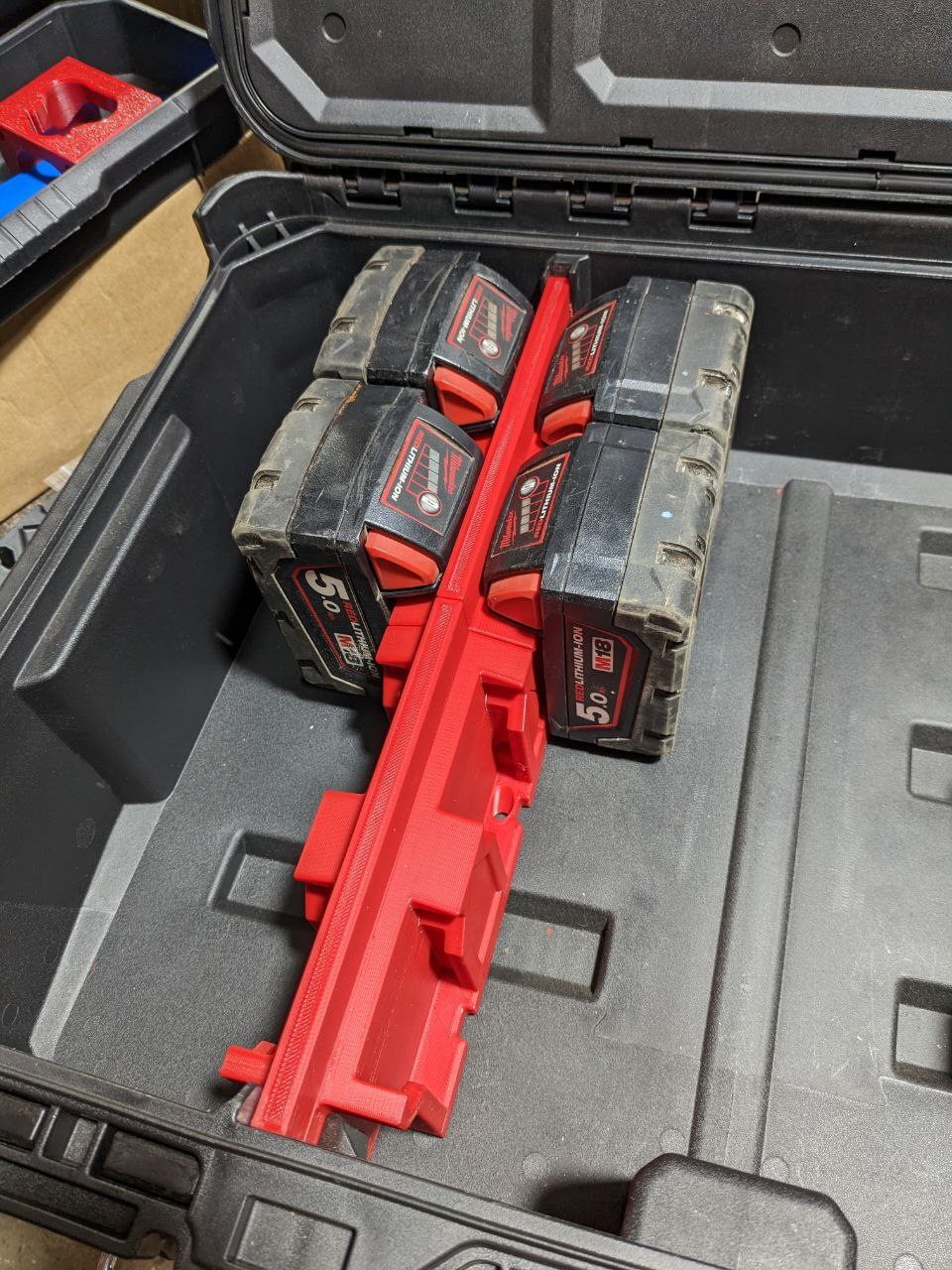 Milwaukee PACKOUT integrated battery storage M12, M18 external/internal