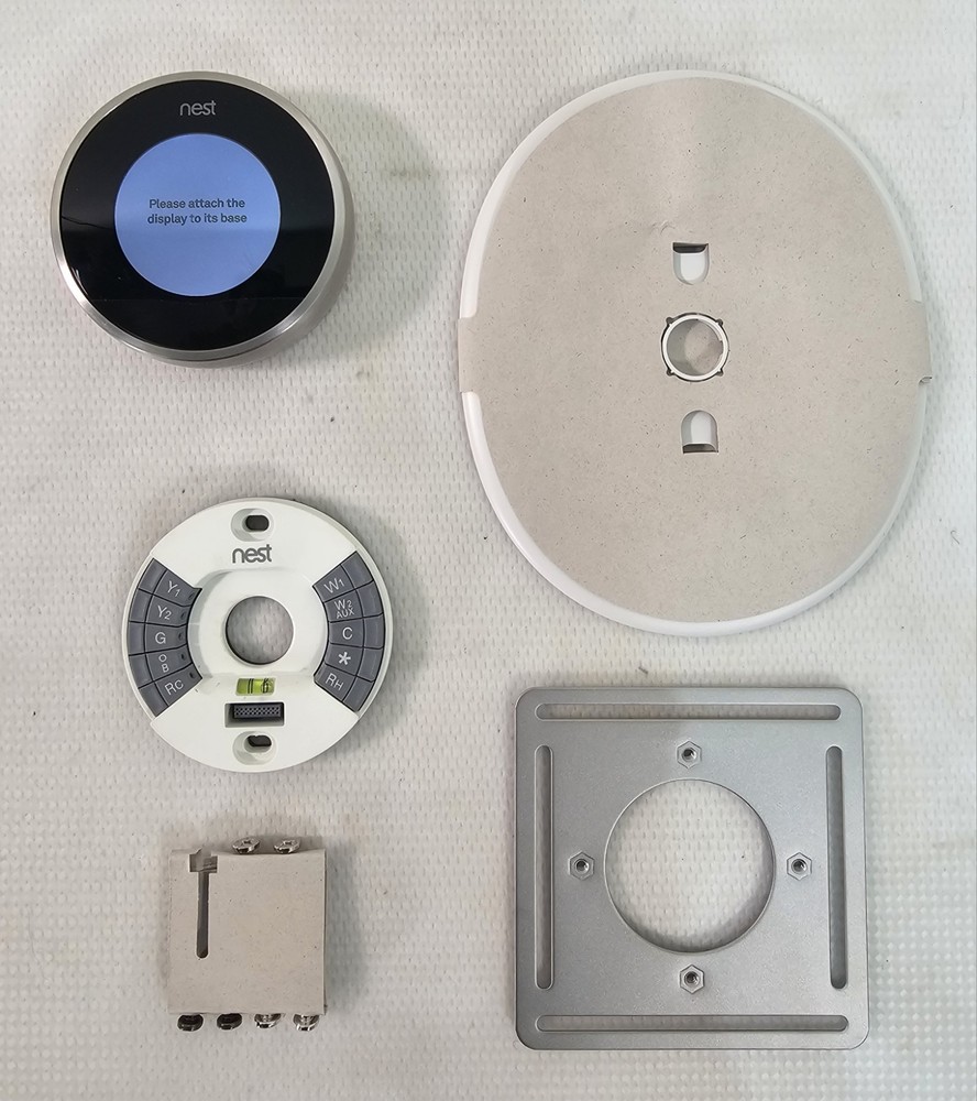 Google Nest 1st Generation Learning Silver Programmable Thermostat & Wall Plate