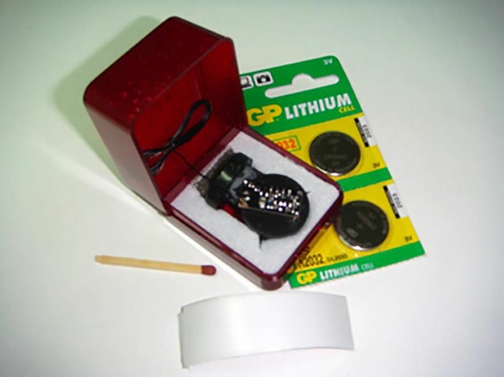 Mini Spy Audio Rf Signal Bug , Wireless Listening via Glass Windows UpTo 300metr