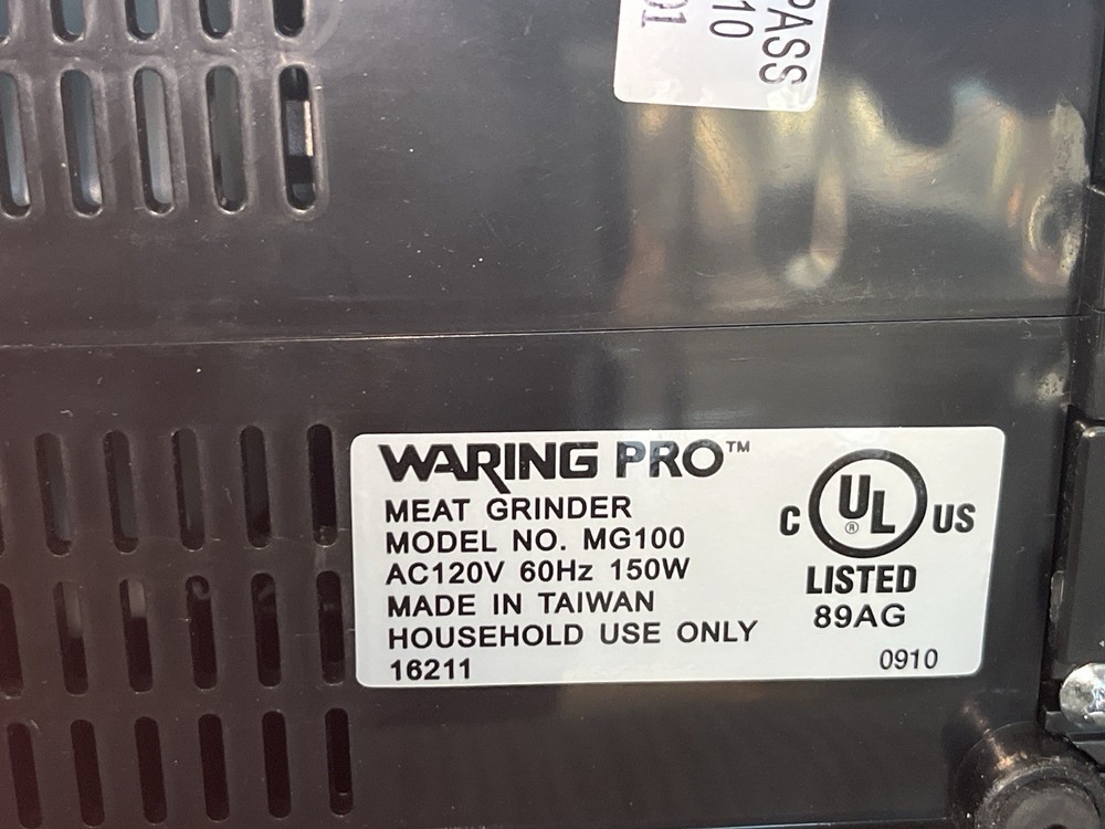 Waring Pro 3 Cutting Blades Electric Meat Grinder With Reverse Function MG100