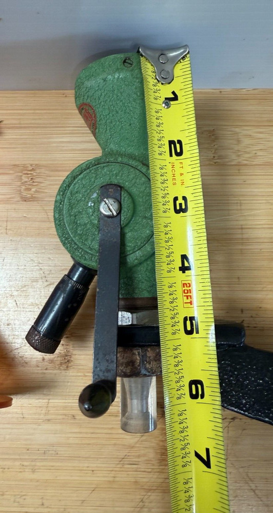 Redding Reloading Universal Powder Measure on Bracket w/2 Scoops & Funnel