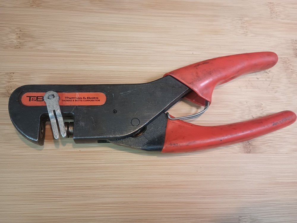 Thomas & Betts WT440 / Hand Crimp Tool / Compression / No Die