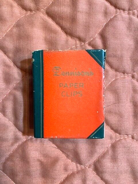 Vintage Dennison's Paper Clips Empty Box