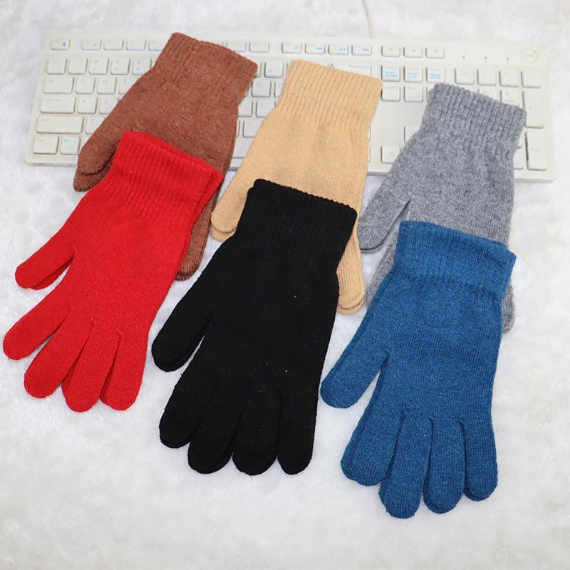 Woolen warm gloves