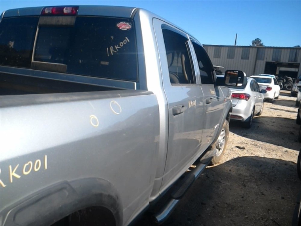 RAM2500 2019 High Mounted Stop Light 104918122