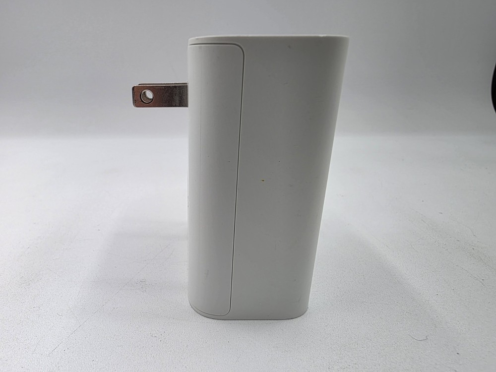 White Amazon Echo Flex Plug In C77A68 Alexa Voice Control Speaker