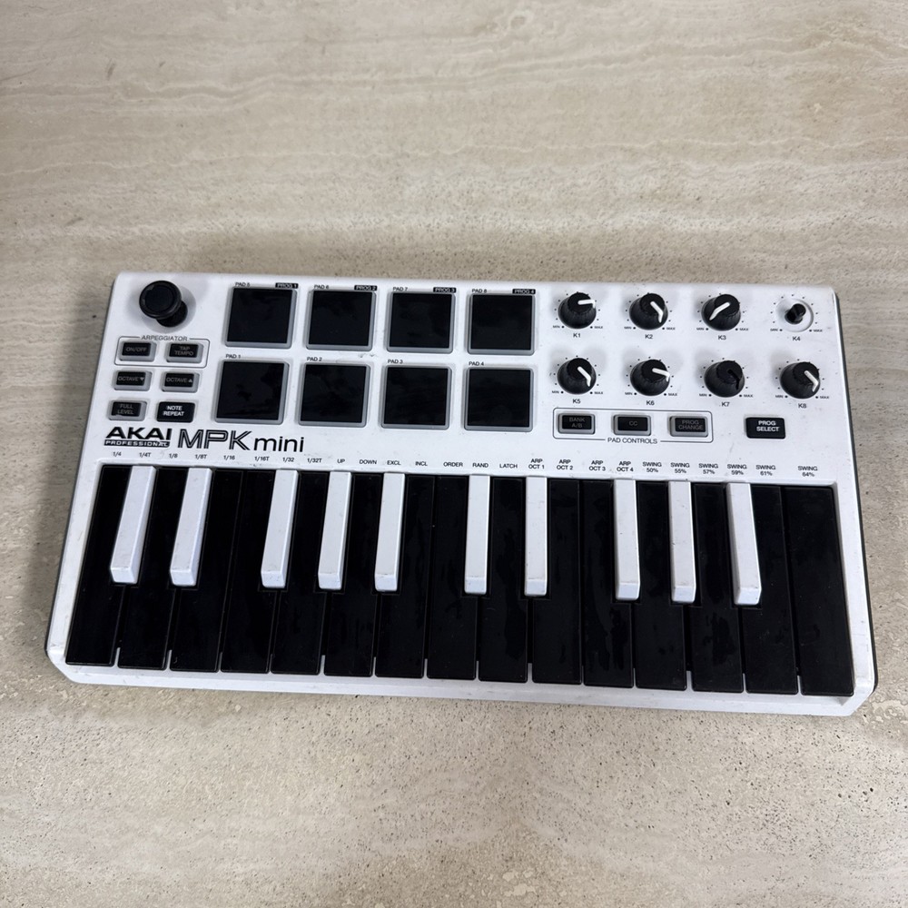 Akai Professional MPK Mini MIDI Controller