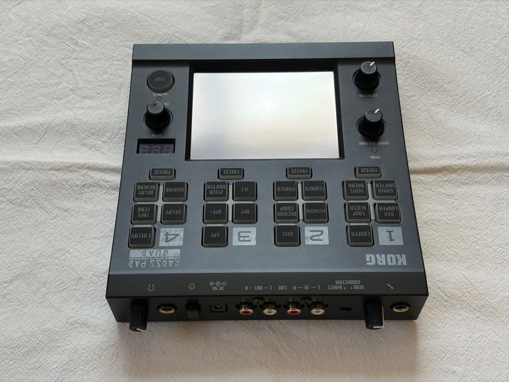 Korg Kaoss Pad Quad Dynamic Effect Processor Sampler