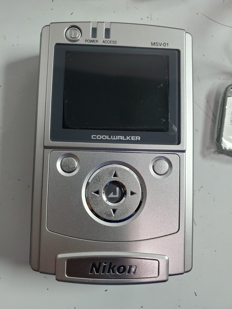 Nikon Coolwalker MSV-01 - Bad Battery - Digital Photo Storage