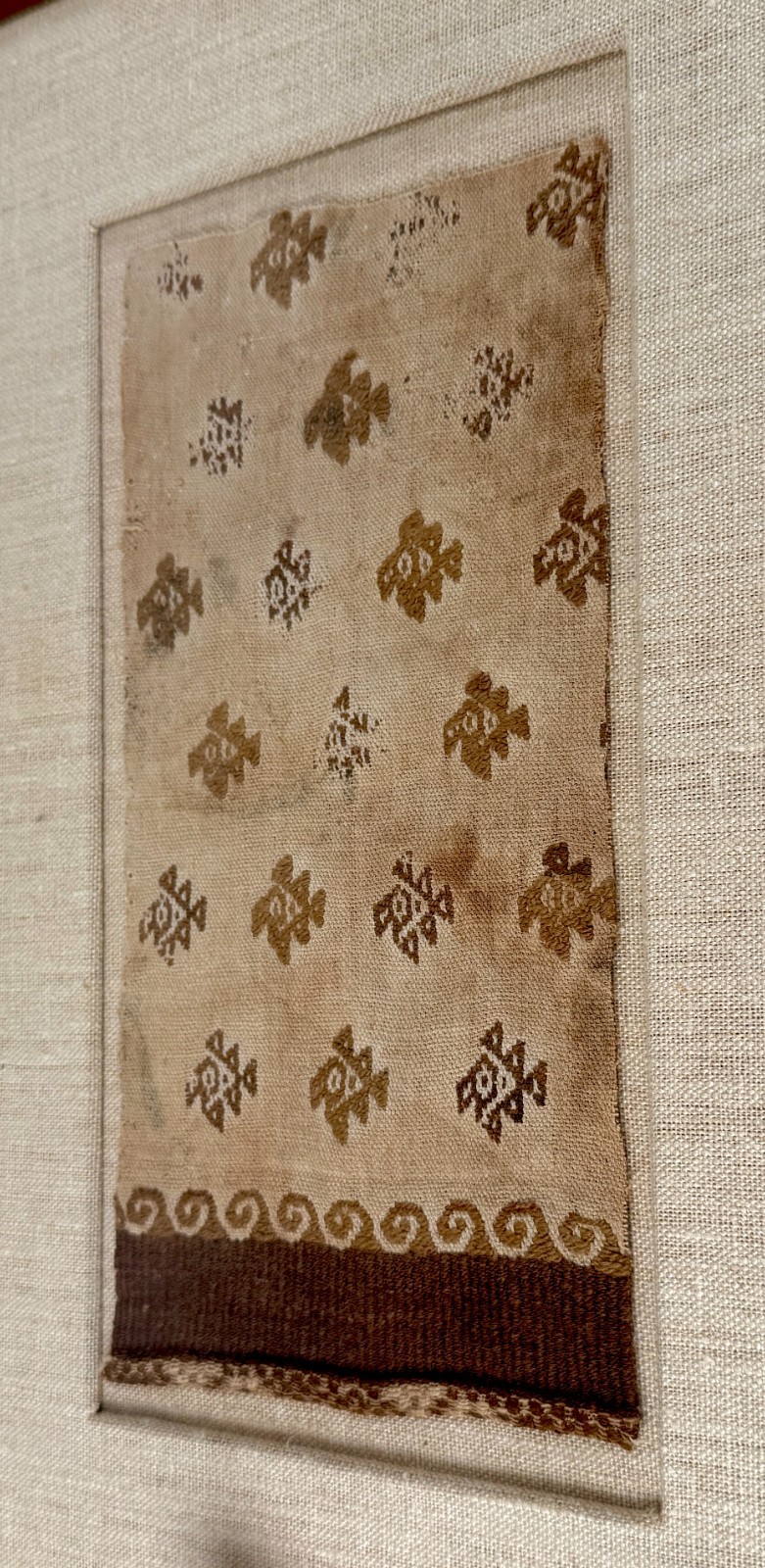 PRE COLUMBIAN TEXTILE EMBROIDERY PANEL FRAGMENT PERUVIAN MUMMY INCA CHANCAY