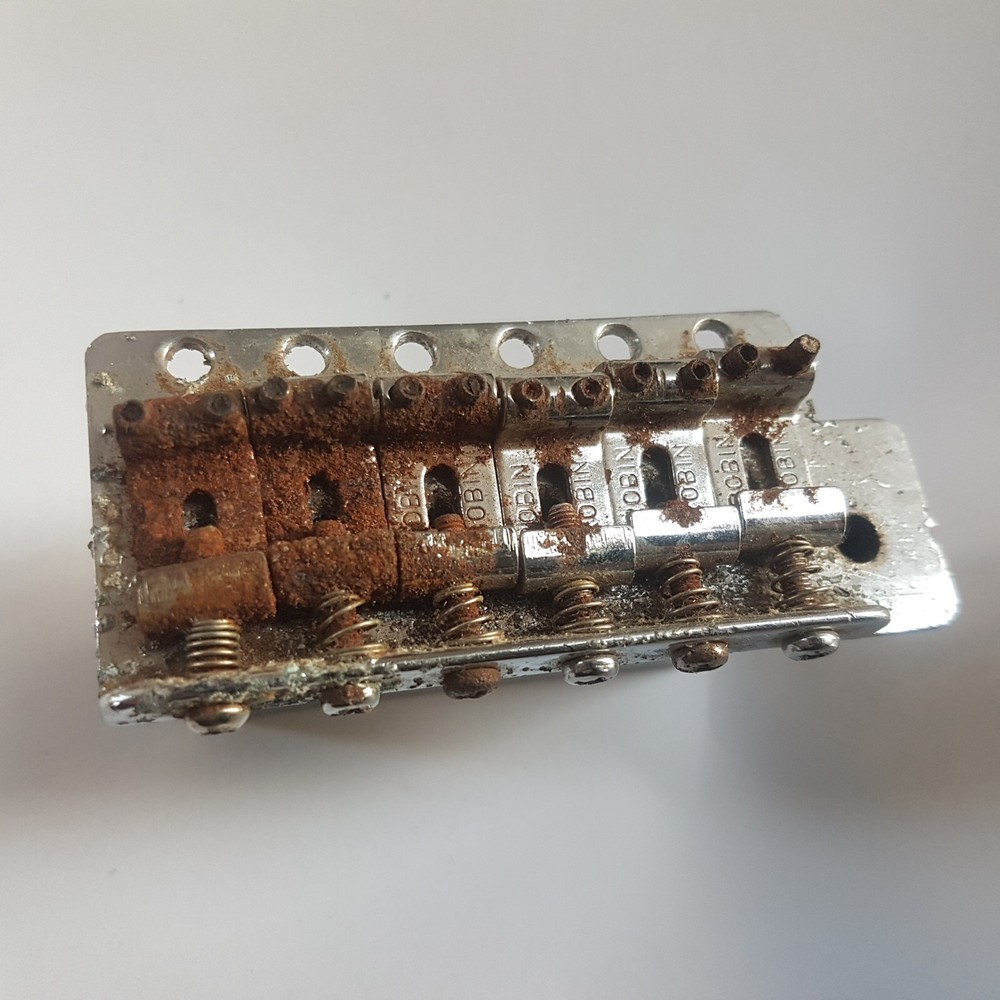 80's ROBIN ST TREMOLO