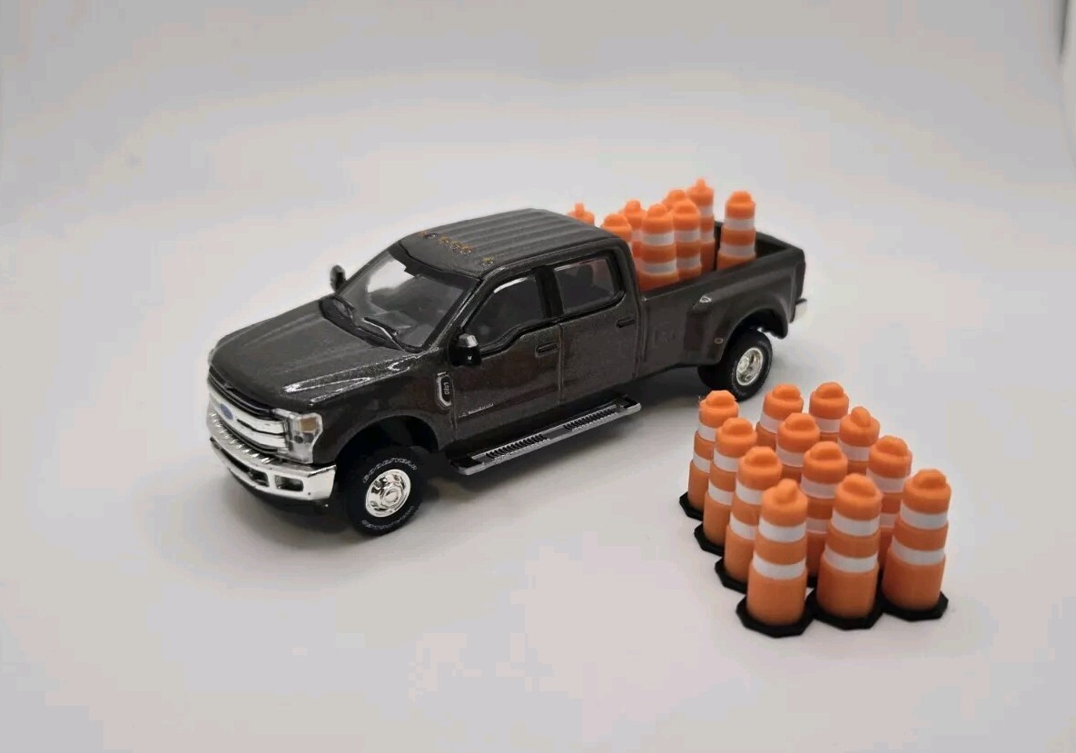 Custom 3D 1/64 Scale Traffic Drum Barrel *30 Pack*