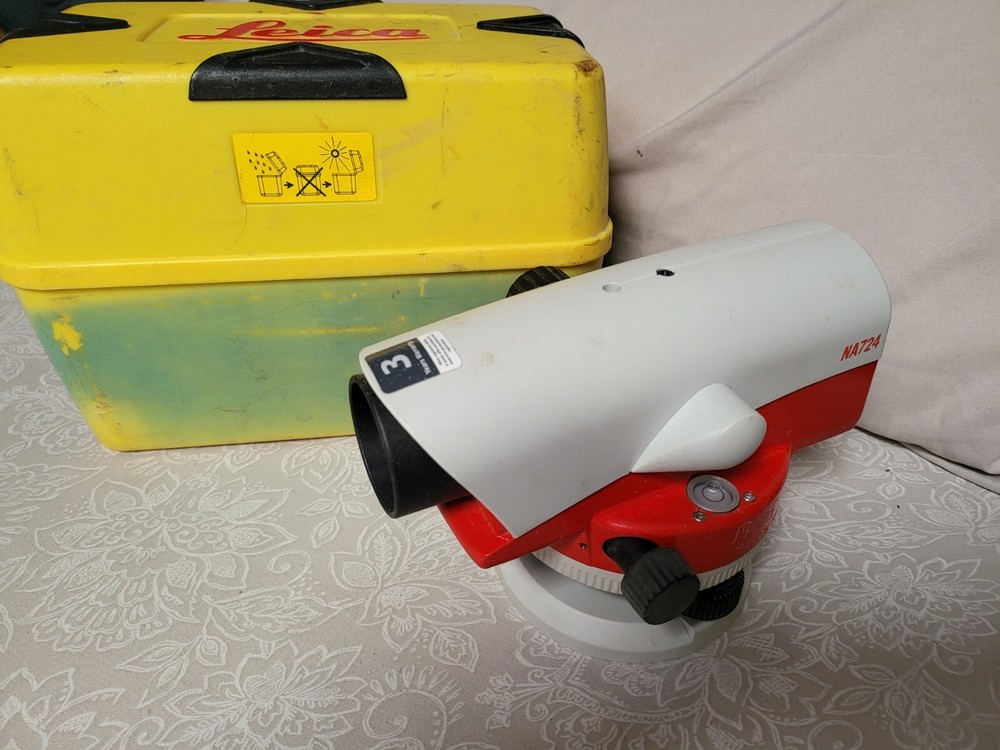 Leica NA724 Automatic Optical Level with Case Pre Owned Used