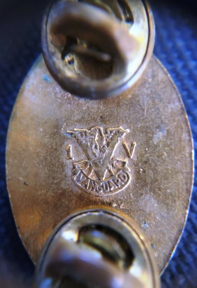 Vintage 1" Vanguard Pin "Victory"