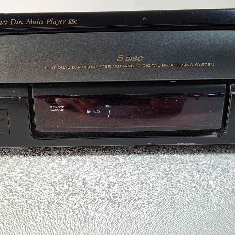 Teac PD-D1260 CD Changer No Remote Tested