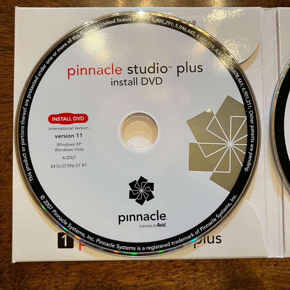 Pinnacle Studio Ultimate Version 11 Home Movie Making & Editing Software