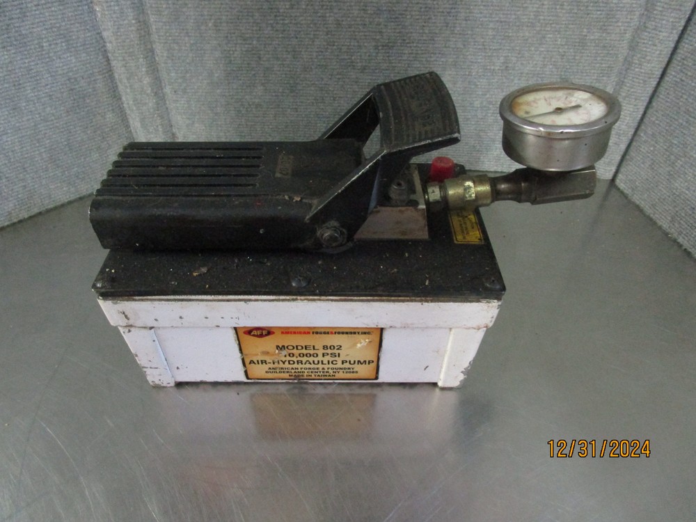 AFF Model 802 Air Hydraulic Pump