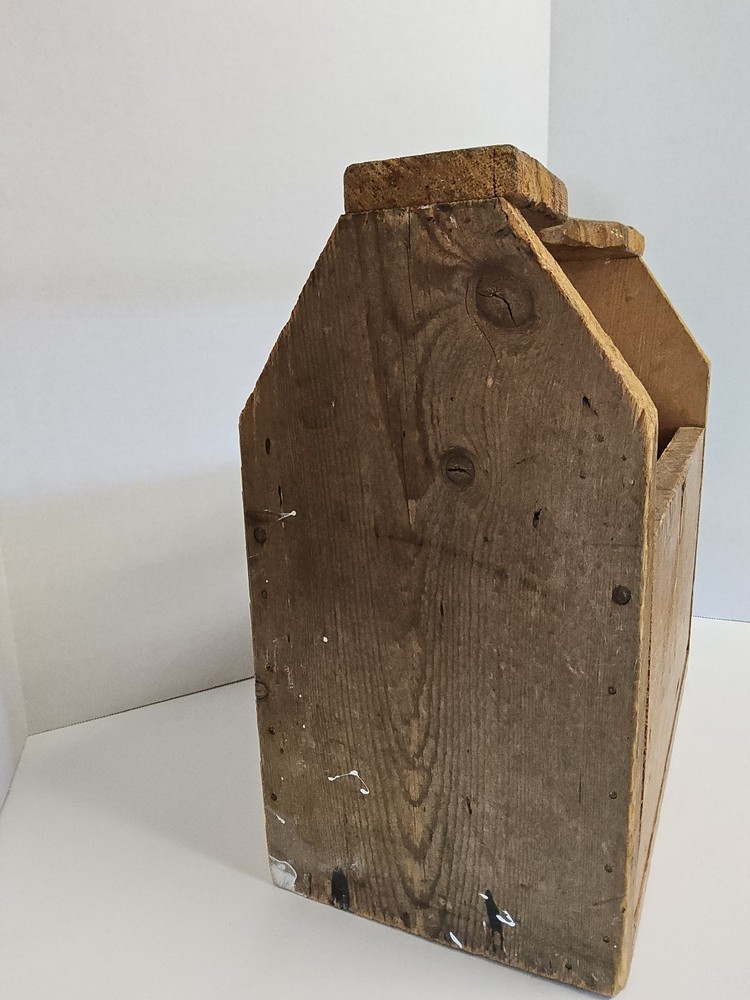 Primitive solid Wooden Carpenter Tool Caddy Tote w/Handle strong condition!