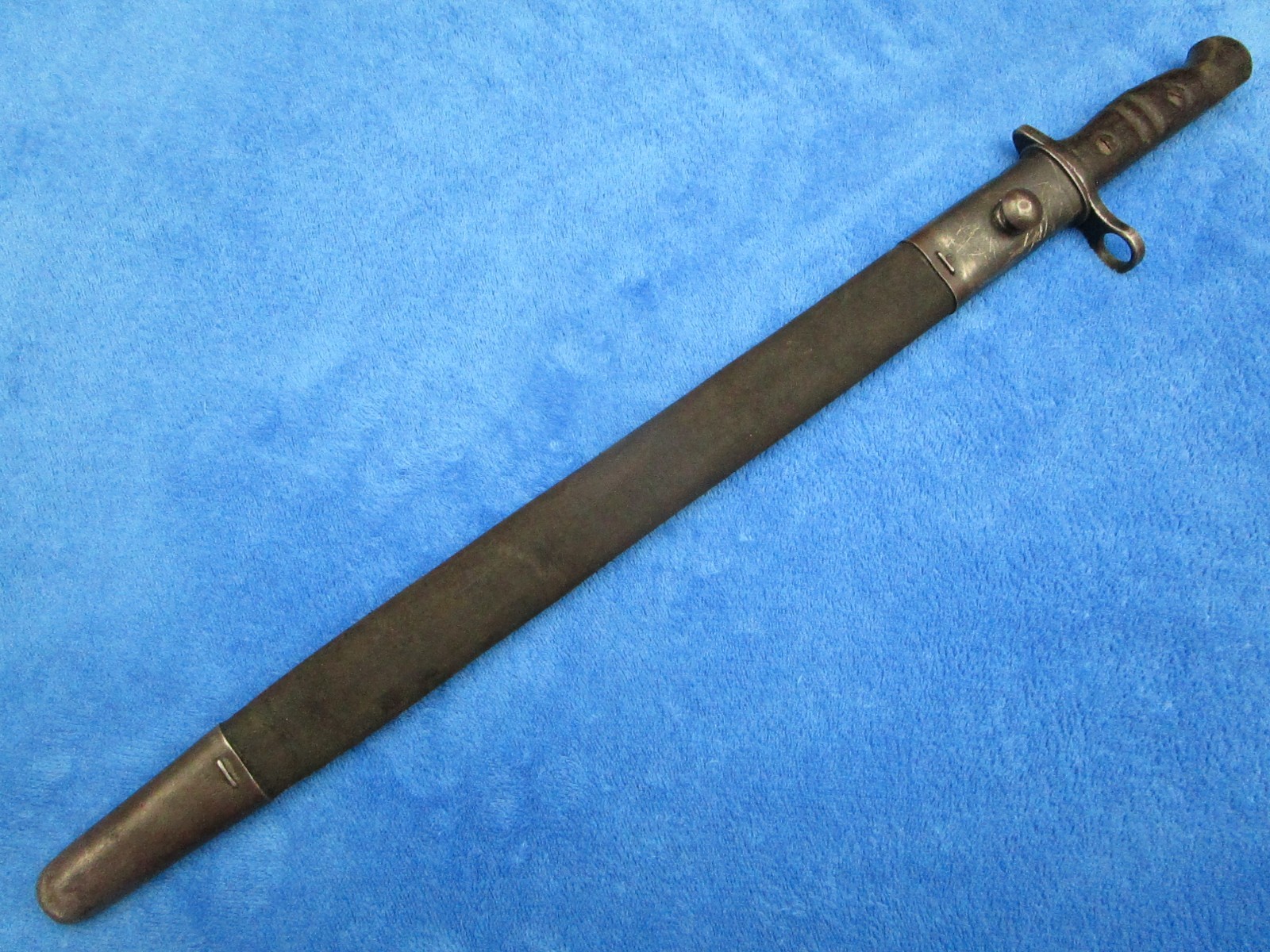 VINTAGE ORIGINAL US MADE BRITISH M1913 BAYONET AND SCABBARD MAKER REMINGTON 1917