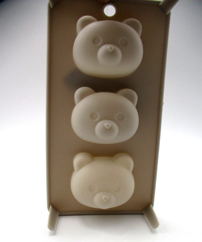 DAISO bear Silicone  Cake mold  16cm 8cm