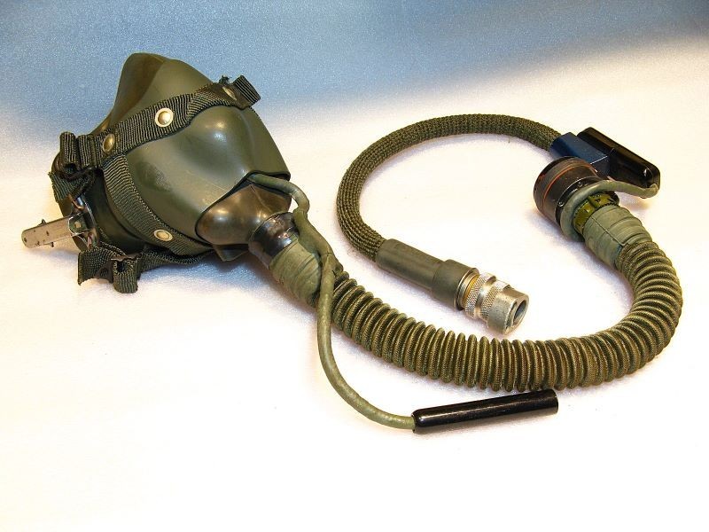 RARE 60's SIERRA MS-22001 "REDAR" OXYGEN MASK w/ REGULATOR / US NAVY / LARGE