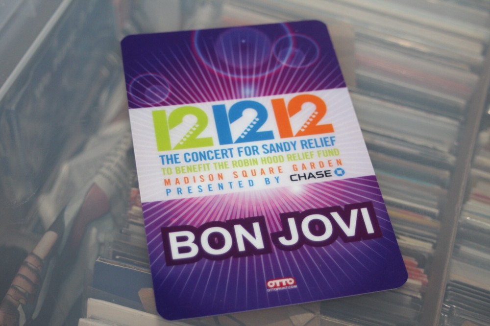 Sandy Relief Plastic Backstage Pass - 2x Bon Jovi