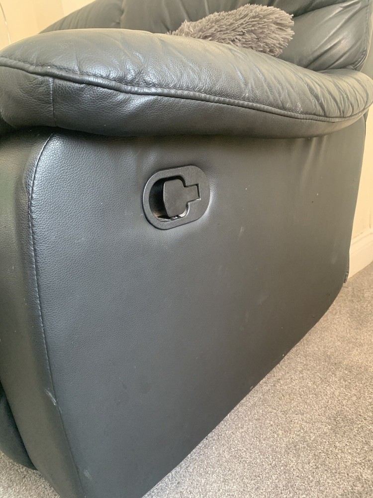 Black Leather Recliner Sofa