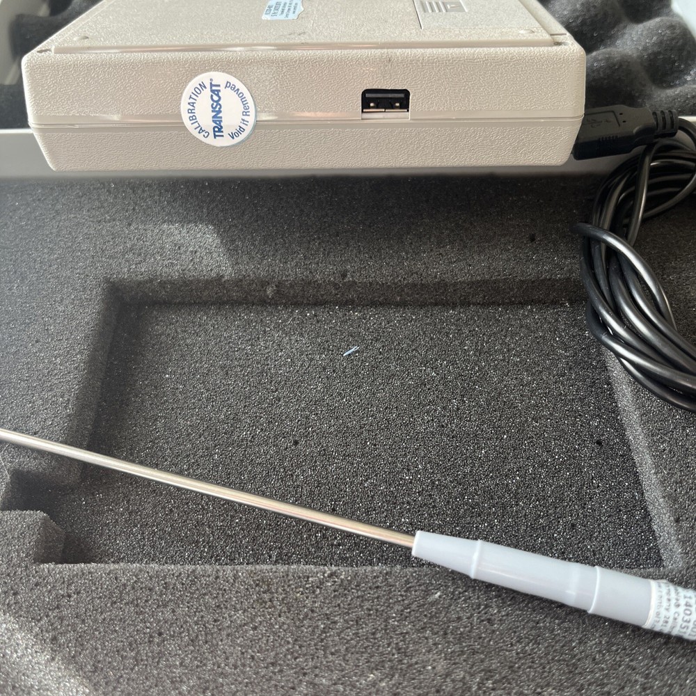 VWR Traceable Digital Thermometer with case