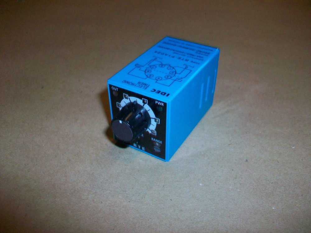 IDEC Mutlirange Electronic Timer RTE-PA1D24  24v  AC/DC