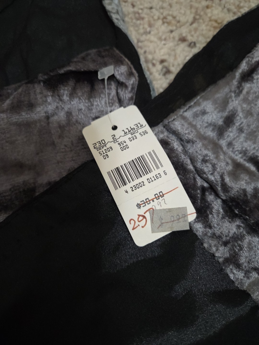 Vintage 80’s New With Tags Baar & Beards 100% Rayon Scarf Black Silver Gold