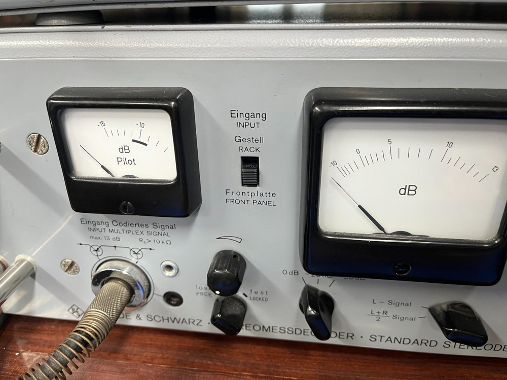 Rohde & Schwarz BN 1508/2 with MSDC Stereo Decoder