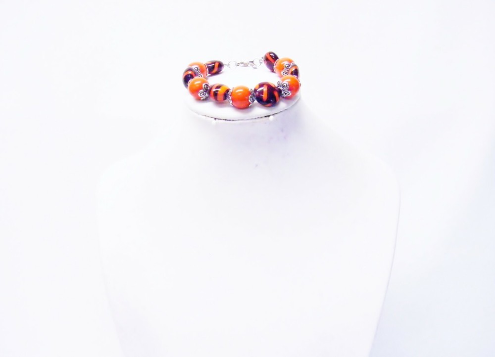 Black w/Orange Swirl Glass Beaded Bracelet