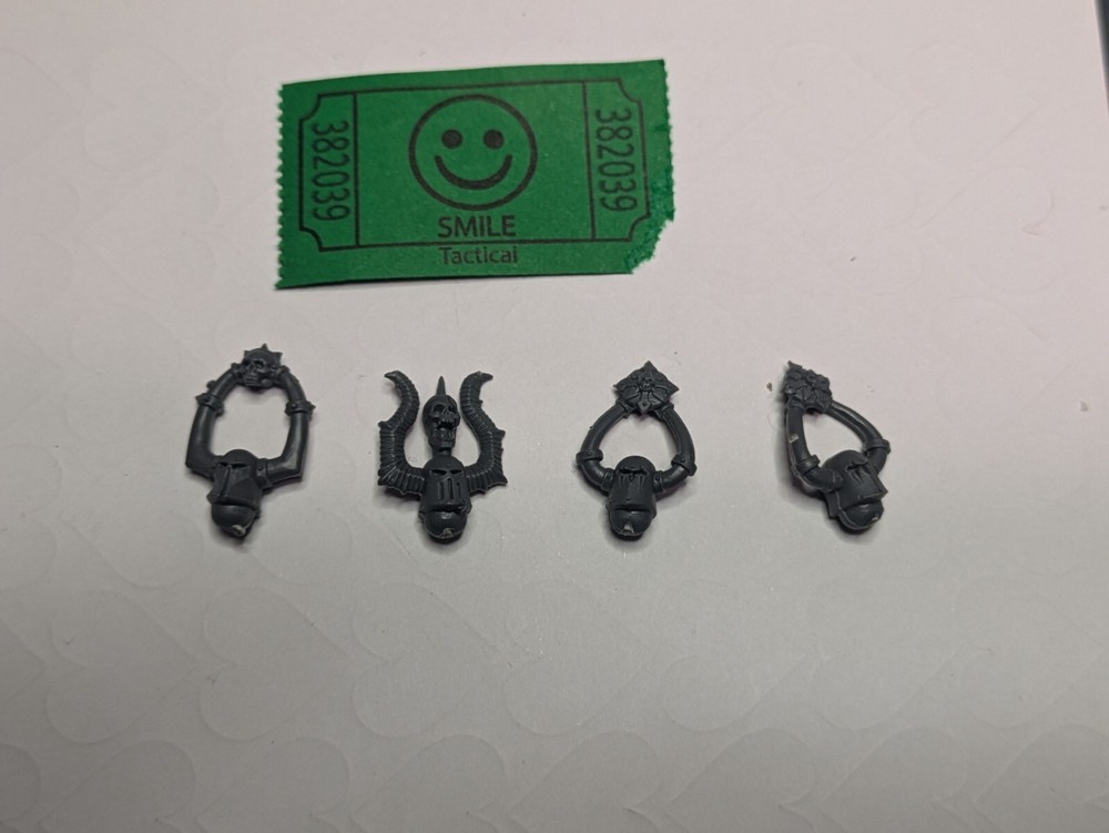Warhammer Fantasy Chaos Knight Bits Head