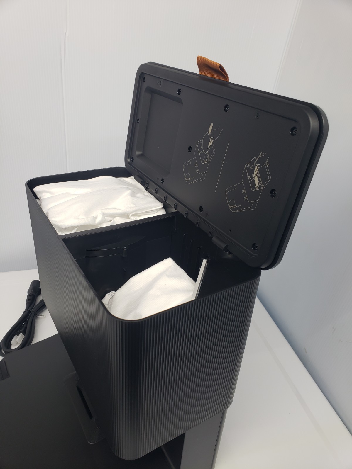 iRobot Roomba Clean Base Automatic Dirt Disposal Charger j5+ j6+ j7+ j8+