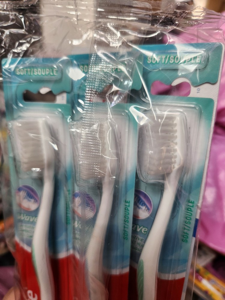 6 Pack Colgate Wave Soft SENSITIVE Compact Head Toothbrushes