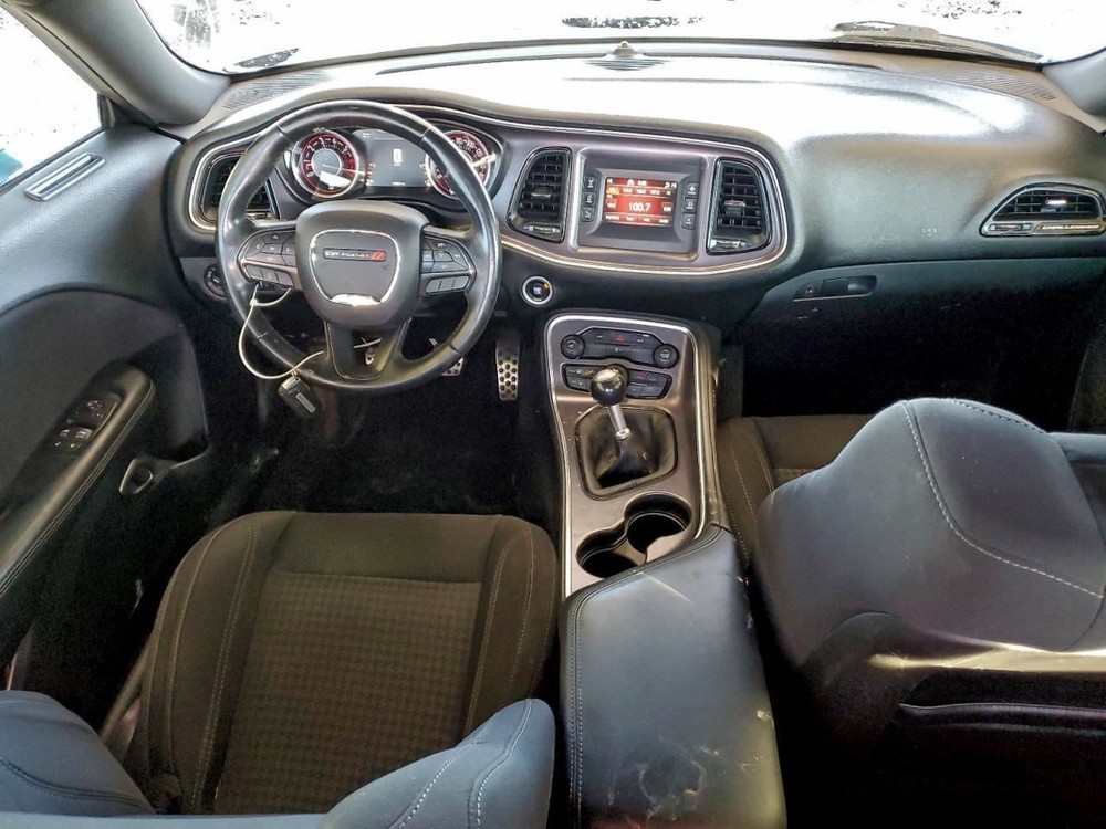 CHALLENGE 2016 Glove Box 5009259