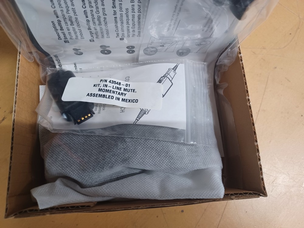 NEW OPEN BOX PLANTRONICS TRISTAR HEADSET P81-U10P