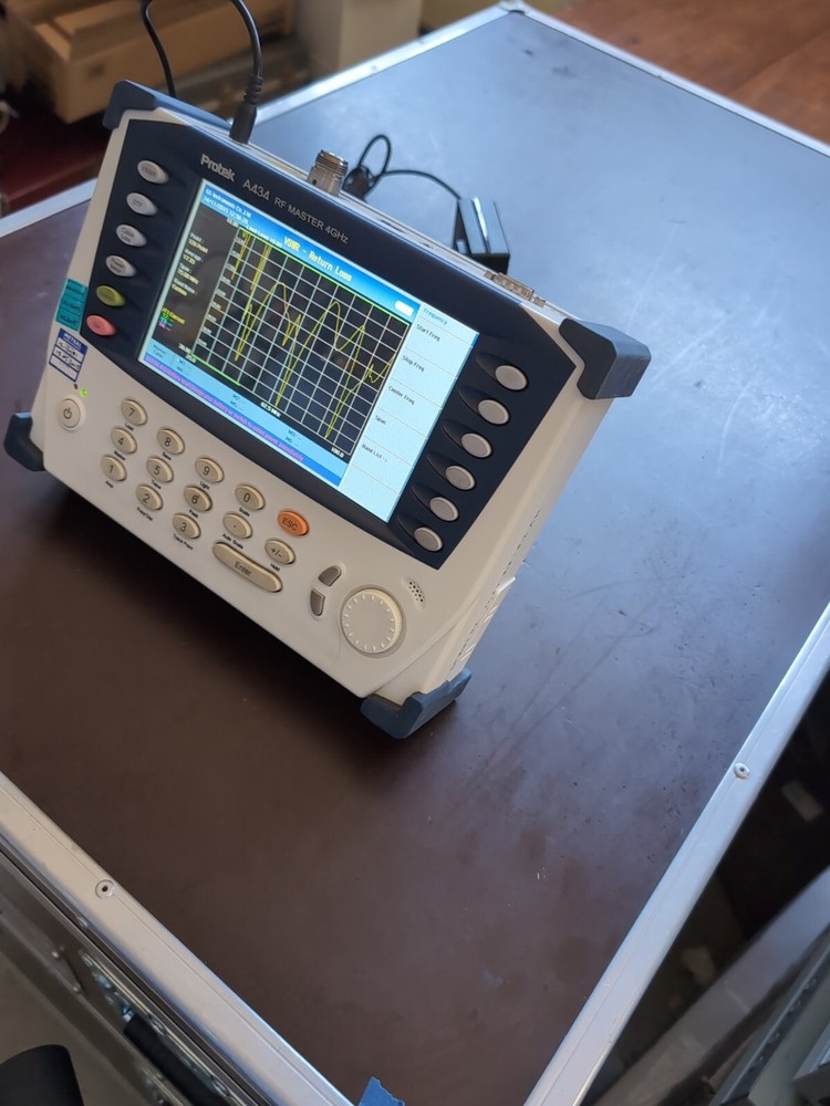 Protek A434 RF Master Cable Spectrum Analyzer With Case And Adapter