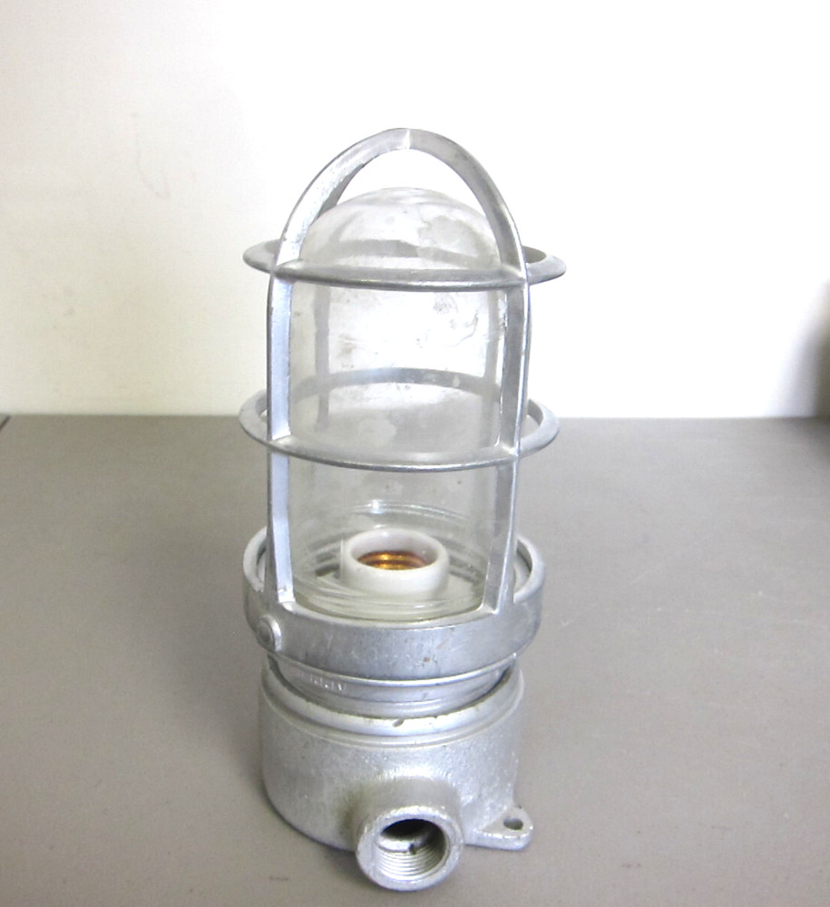 APPLETON FORM 100 EXPLOSION PROOF LIGHT W/ CAGE And GLOBE - FREE SHIPPING