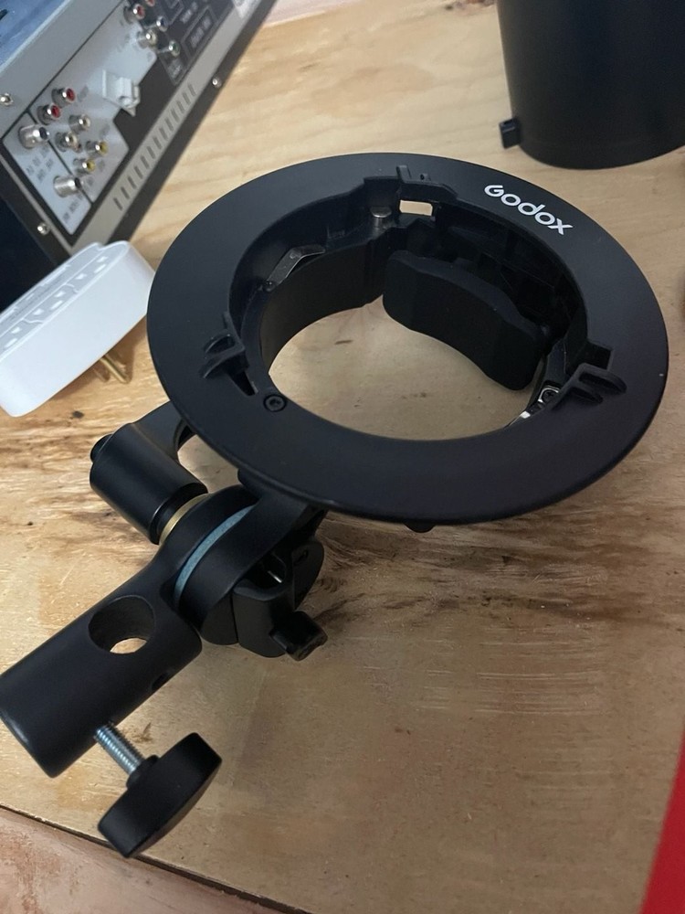 Godox S2 Speedlite Bracket for Bowens Mount