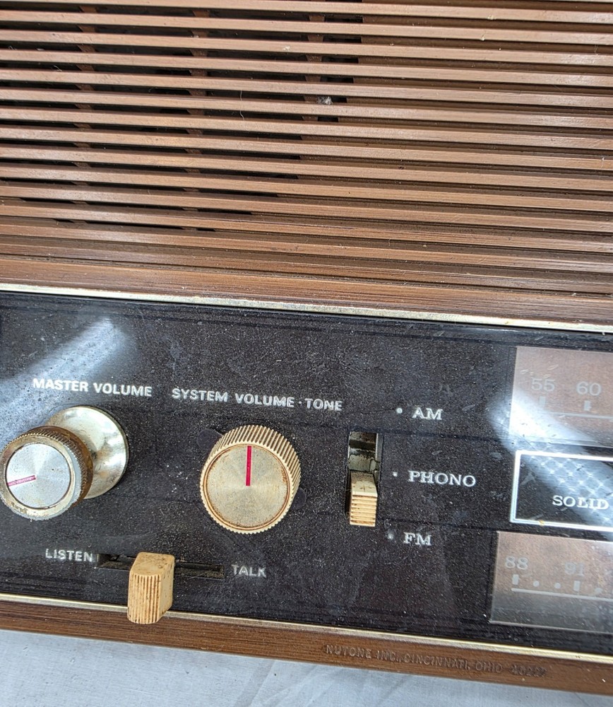 NuTone 2090 Untested Vtg Solid State Home Intercom Music AM FM Radio System