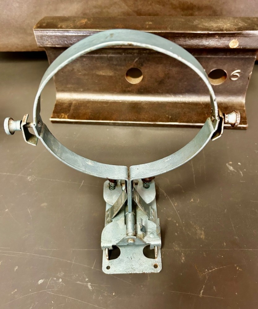 Aladdin Train Caboose Oil Lamp Wall Mount Bracket