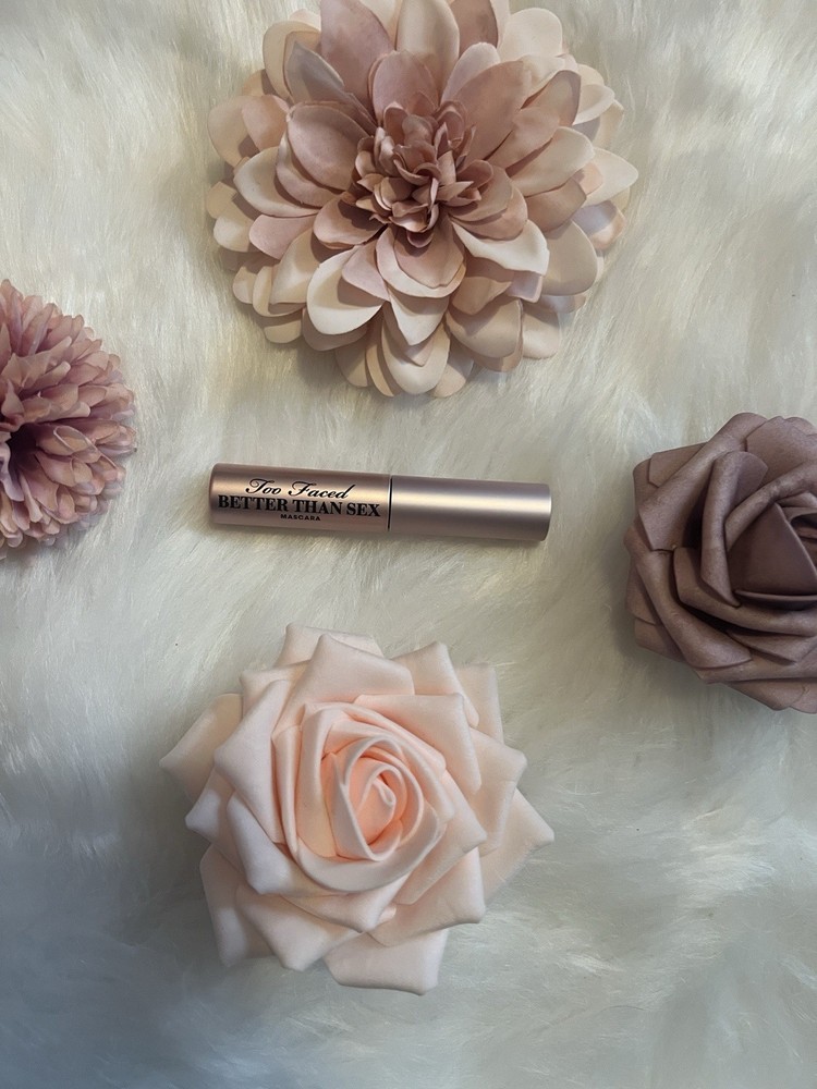 Too Faced Voluptuous Lashes & Plump Lips Mascara & Plumping Gloss Set