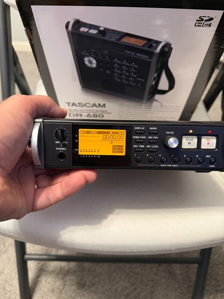 Tascam DR-680 Linear PCM Field Recorder