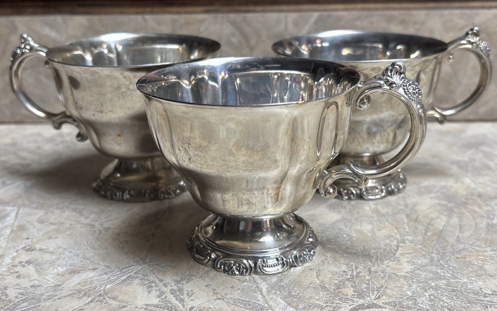 3 WALLACE BAROQUE SILVER PLATE SILVERPLATE PUNCH CUP ORNATE HANDLE XLNT COND