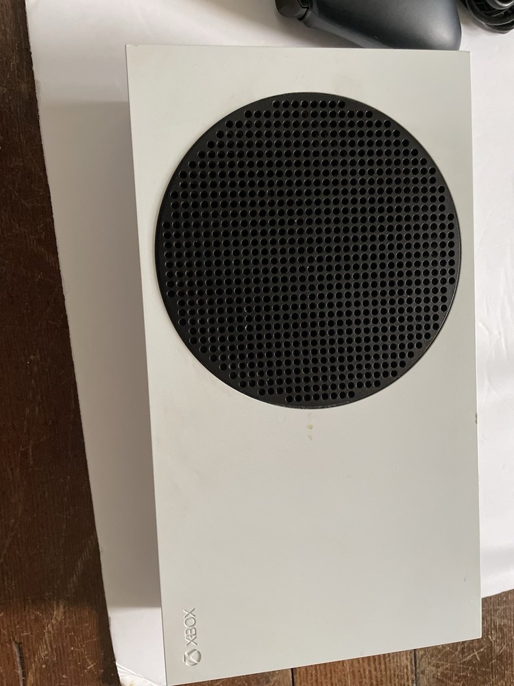 Xbox Series S 512GB SSD Console Bundle with Controller, Headset & Cables