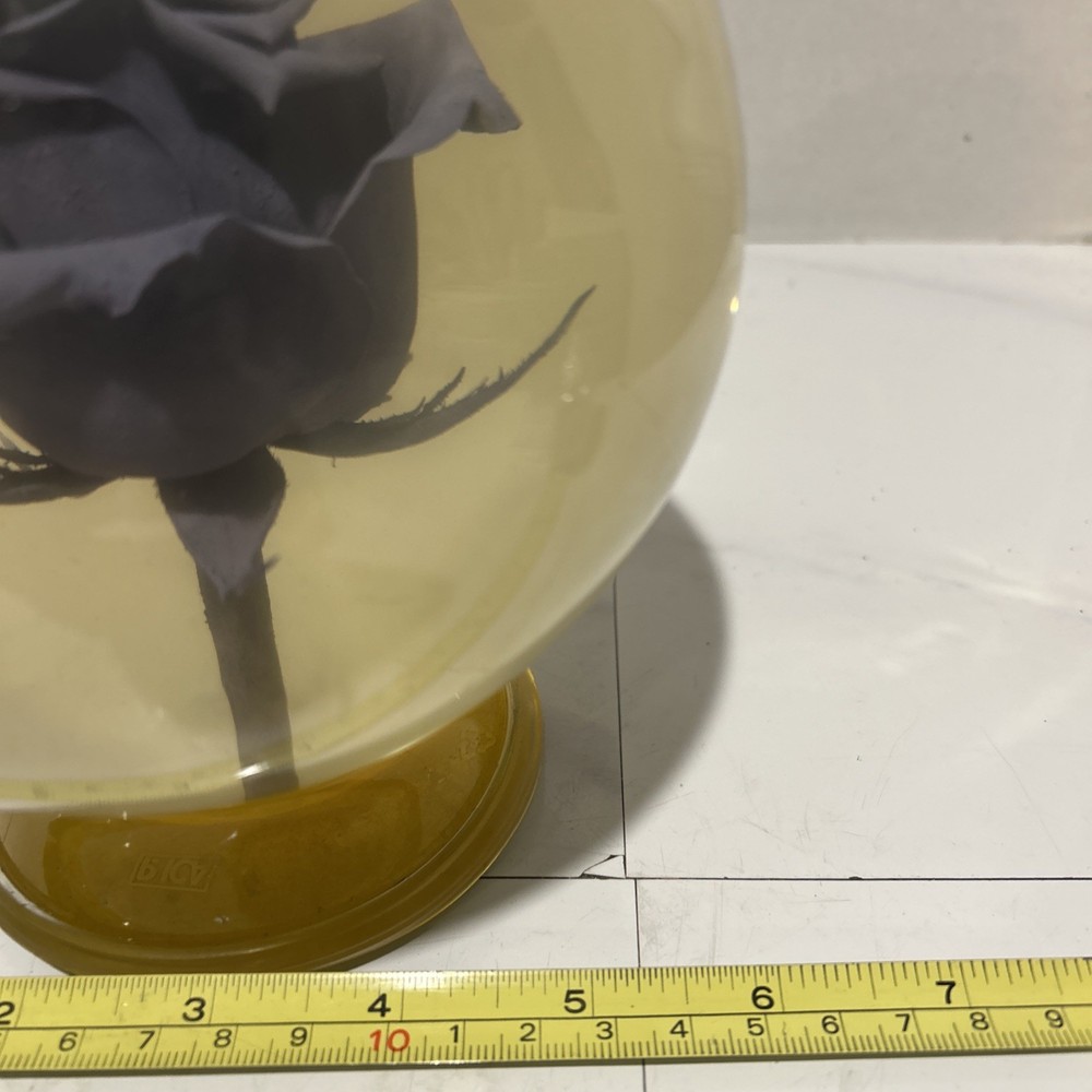 Forever Real Lavender Rose Globe With Suction Bottom