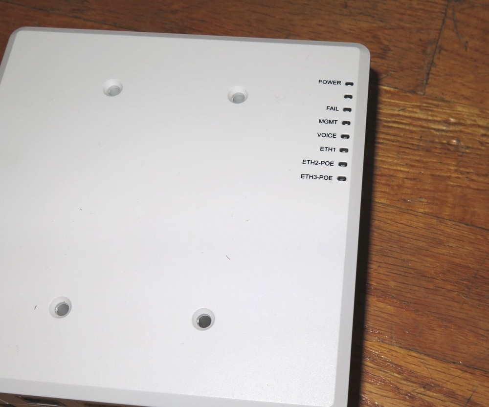 Corning 8293 Software-Defined Access Node SDAN GPON SFU ONT - 8200 Series